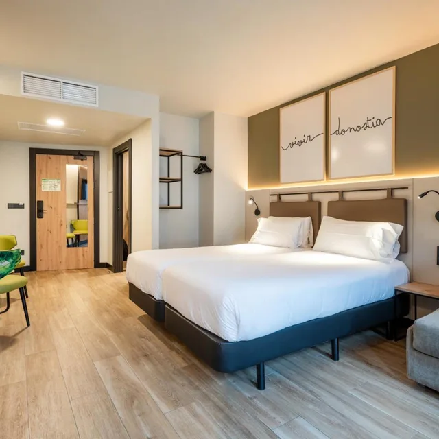غرفة سوبيريور ثلاثية بسرير مزدوج، Hotel Bed4U Zurriola 9/10