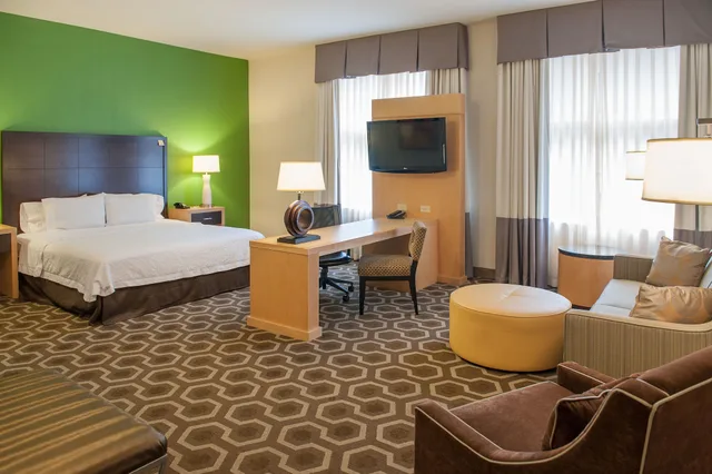 جناح استوديو بسرير كينج مع أريكة، Hampton Inn & Suites Downtown/French Quarter Area 4/10