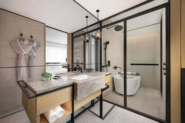 غرفة تنفيذية بسرير كينج وسرير كوين بإطلالة، THE MUMIAN HOTEL Shenzhen Luohu 6/7
