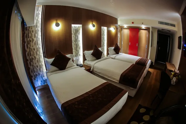 غرفة ثلاثية بثلاثة أسرّة بإطلالة على المدينة، Tolip Inn Maadi 2/3