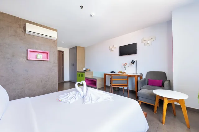 غرفة ديلوكس بسرير كوين بإطلالة على المدينة، G8 Center Hotel Saigon 10/10