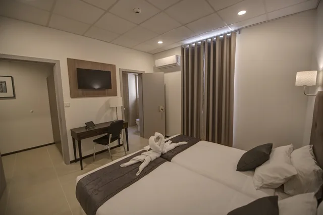 غرفة عائلية بشرفة، Europa Hotel 5/6