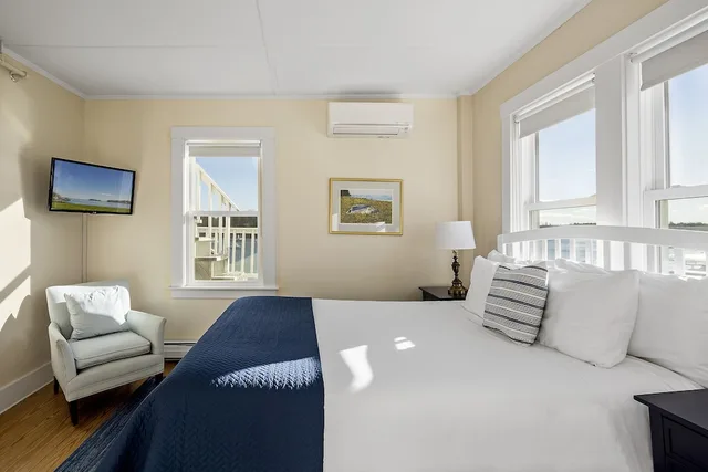 Inner, Standard, Queen Bed, Harbour View، East Wind Inn 2/2