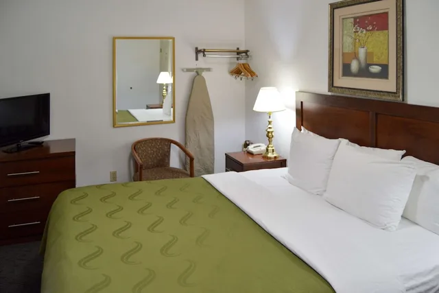 جناح بسريرين كينج، Quality Inn Yosemite Valley Gateway 1/3