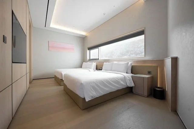 Grand, Suite, King and Queen Bed, Ocean View, Hot Tub, Mer de l'aube Hotel 1/2