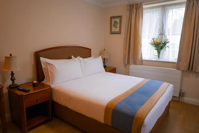 غرفة بسرير مزدوج، Royal Swan, Ashley Manor - B&B 1/3