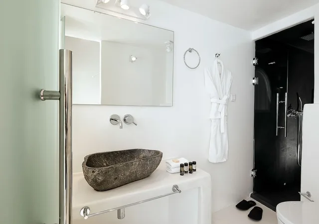 جناح سوبيريور بسرير كينج بمسبح خاص، Dana Villas and Infinity Suites 3/3