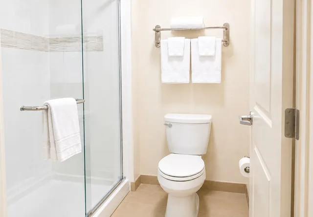 جناح بسريرين كوين بغرفتي نوم، Montreal Suites Orlando 3/3