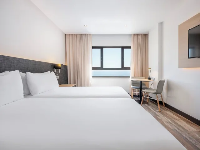 Superior, Double Bed, Sea View, Hotel Cadiz Paseo Del Mar Affiliated By Melia 2/10