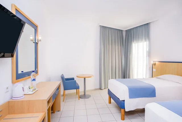 Room, Queen Bed, Partial Sea View, Sofa, Atlantica Ocean Beach Resort 5/10