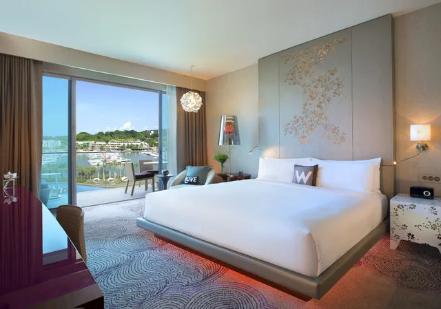 Fabulous, King Bed, Pool View, Balcony، W Singapore Sentosa Cove 3/8