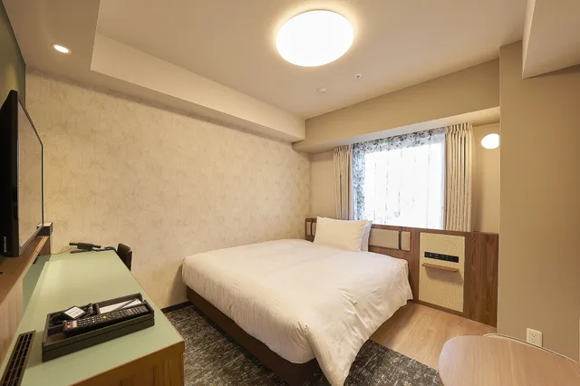 Moderate, Double Bed, Smoking، Keisei Richmond Hotel Tokyo Kinshicho 4/10