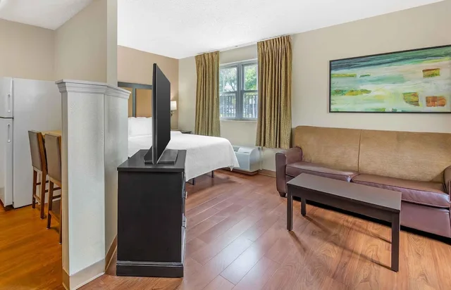 استوديو ديلوكس بسرير كوين مع أريكة، Extended Stay America West Palm Beach Northpoint Corporate Park 5/10