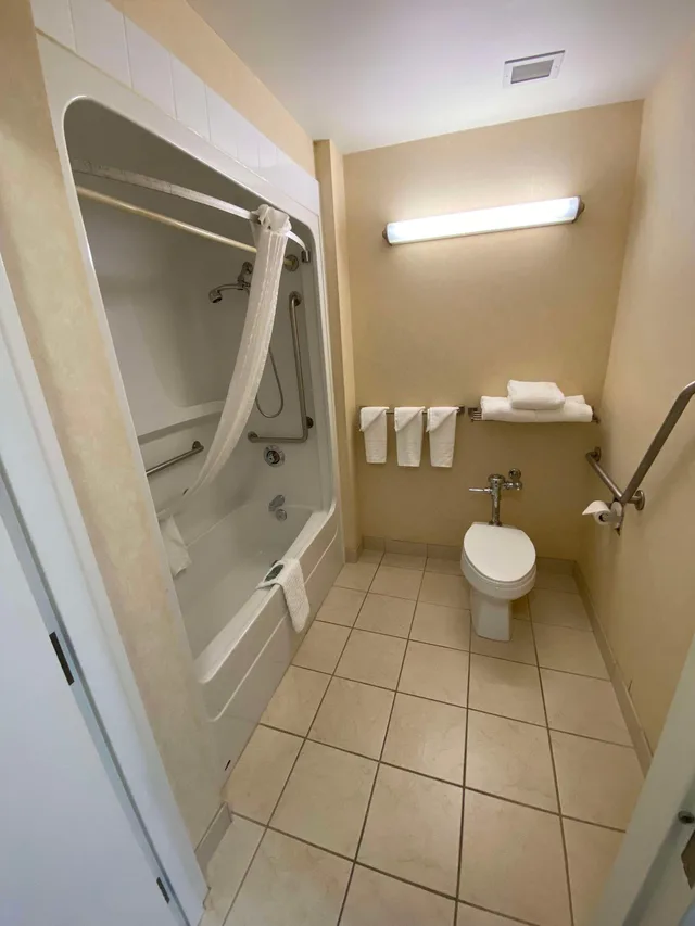 غرفة بسرير كوين لذوي الإعاقة، Best Western Cold Lake Inn 8/9