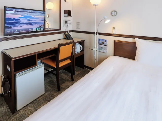 غرفة قياسية مفردة بسرير مزدوج، Toyoko Inn Tsushima Izuhara 4/5