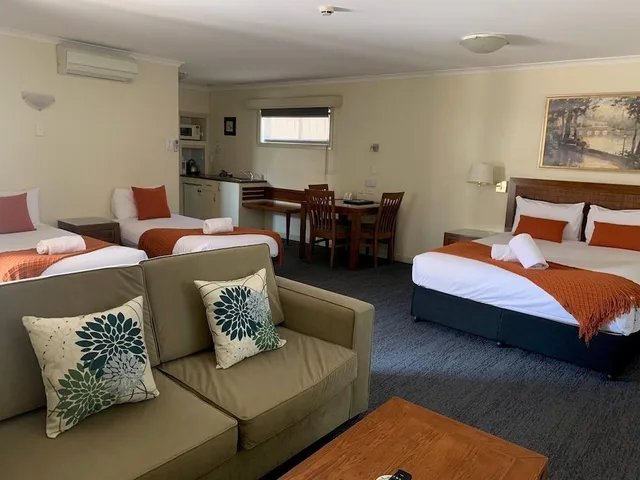 غرفة عائلية، Armidale Pines Motel 2/2