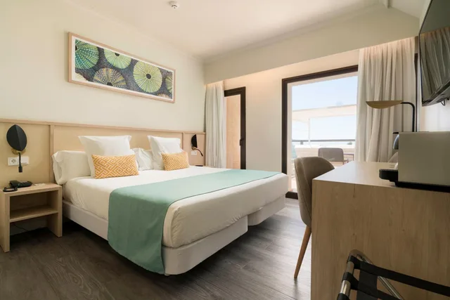 My Favorite Club, Double Bed, Sea Front, Balcony، AluaSoul Palma Hotel - Adults only 2/7