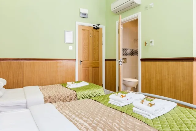 غرفة ثلاثية بسرير مزدوج وسرير فردي، The Marker Hotel 6/10
