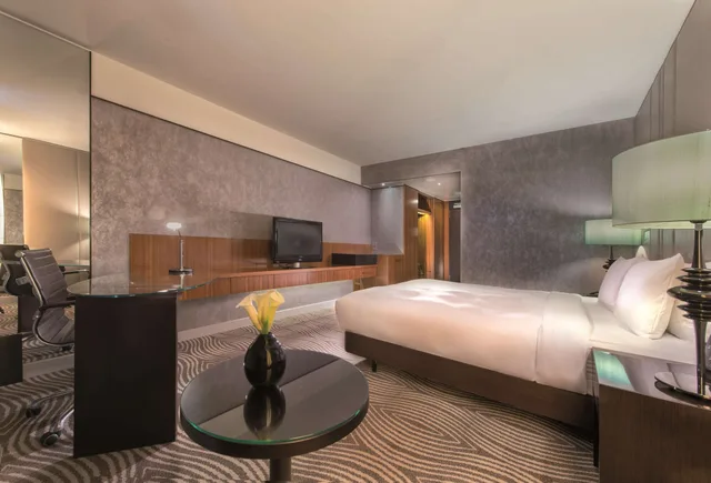 Executive, King Bed, Dome View, Lounge Access، Hilton Berlin 2/8