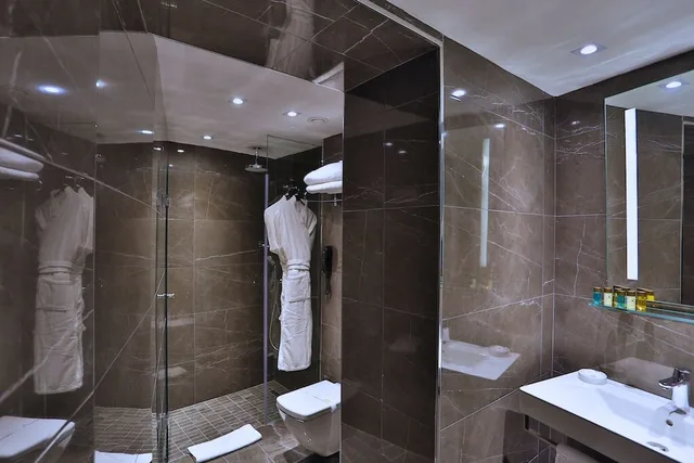 غرفة متصلة بأربعة أسرّة، AHC Old City Hotel 5/5