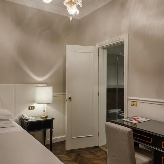 غرفة كلاسيكية مفردة، Plaza Hotel Lucchesi 4/8