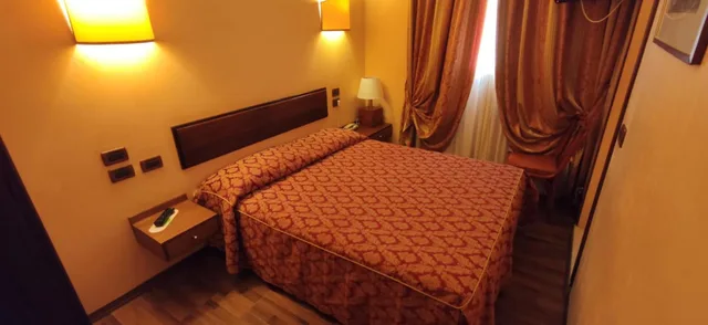 غرفة صغيرة مزدوجة، Le Boulevard Hotel 2/2