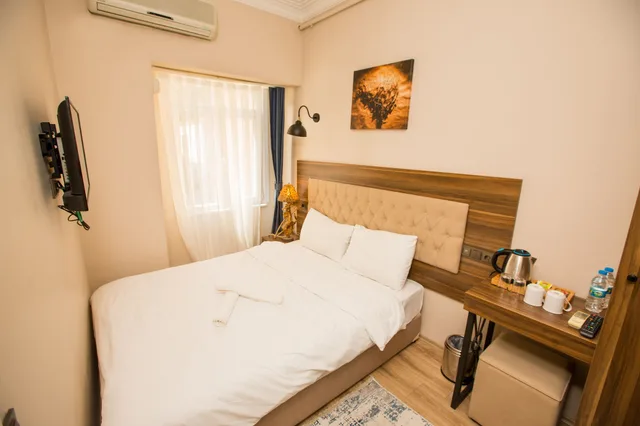 غرفة اقتصادية بسرير مزدوج، Corner Garden Hotel 1/2