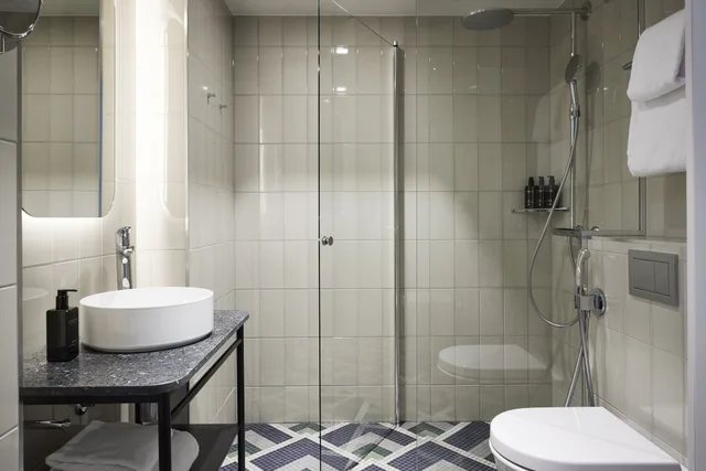 Solo, Queen Bed، Solo Sokos Hotel Torni Helsinki 5/5