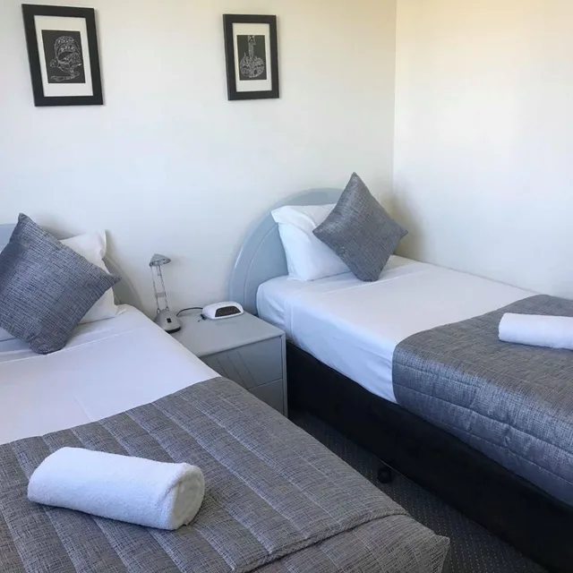 2 Bedrooms, Superior, Apartment, Ocean View, Meridian Tower Apartments 9/10