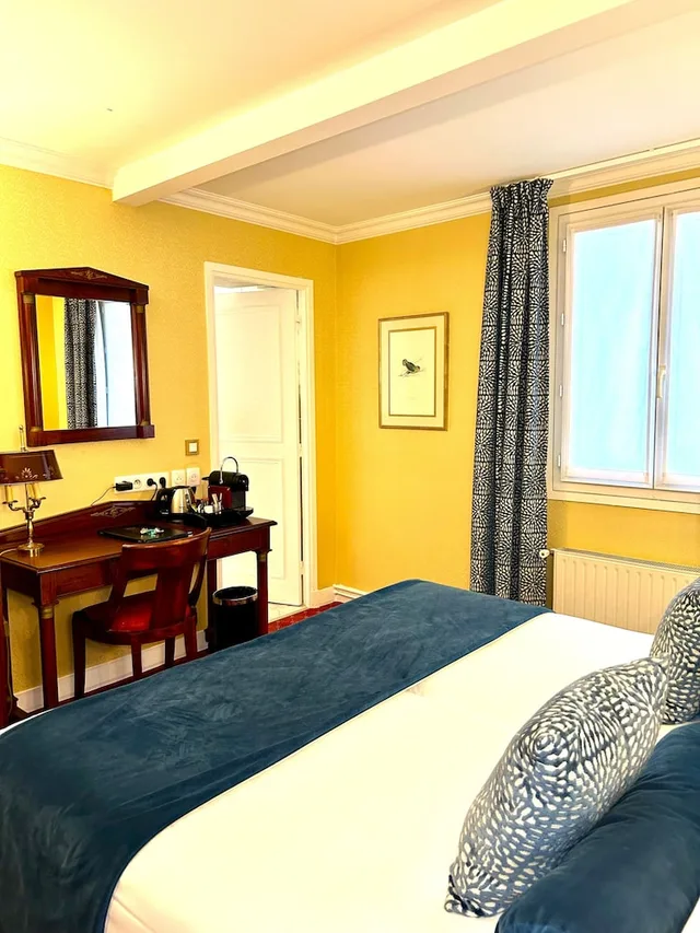 غرفة سوبيريور بسريرين منفصلين، HOTEL DE VARENNE 6/10