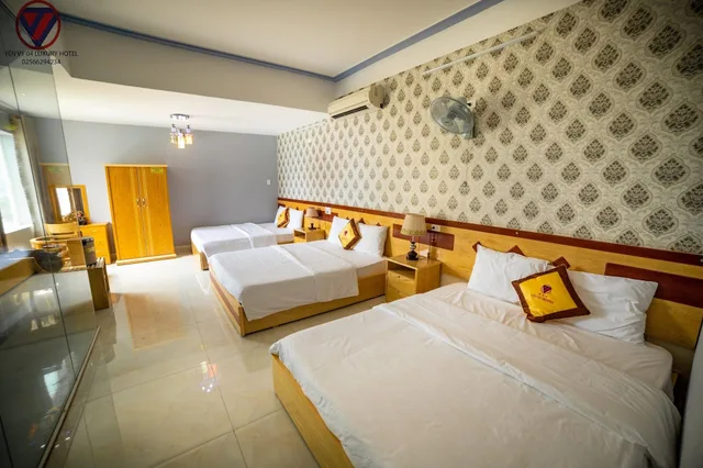 Room, Triple, 1 Single and 2 Double Beds، Yen Vy 04 Luxury Hotel 2/5
