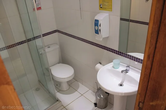 Luxury, Suite, Double Bed, Sea Front, Balcony، Bamboo Buzios Hostel 5/6