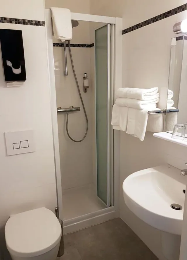 غرفة مفردة بسرير فردي، Hôtel De Porticcio 4/4