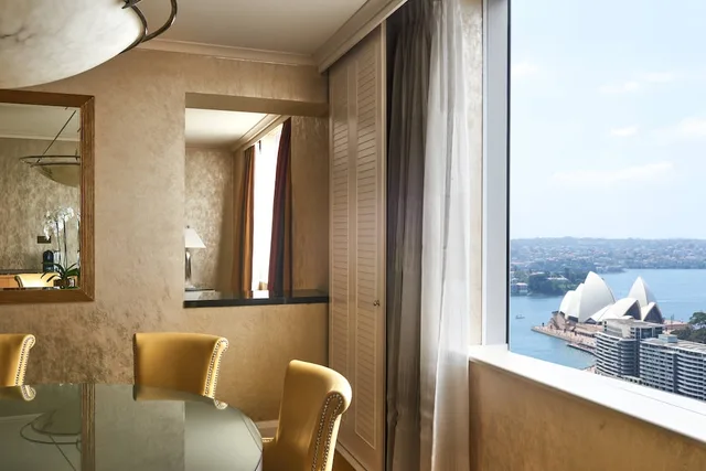 غرفة بريميوم بسرير كينج بإطلالة على المدينة، Sydney Harbour Marriott 7/7