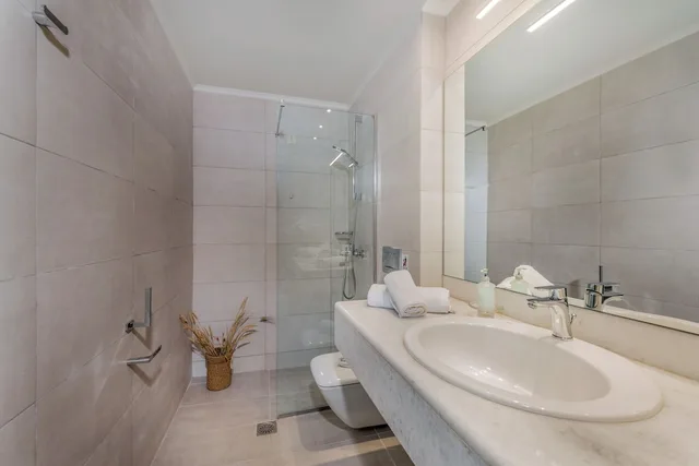 Superior, Queen Bed, Sea View, Phoenix Beach Hotel 4/5