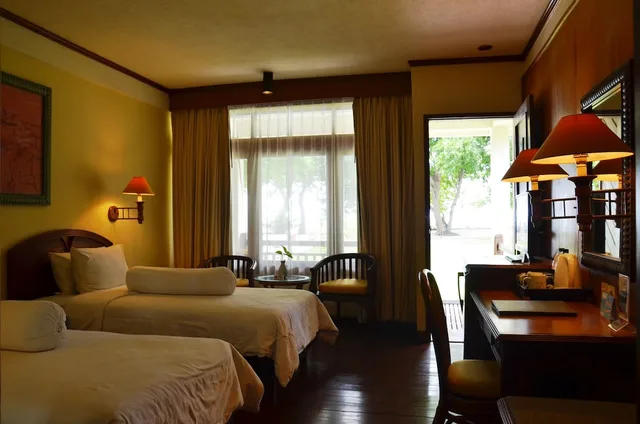 Bungalow, Sea View, Merumatta Senggigi Lombok 2/10