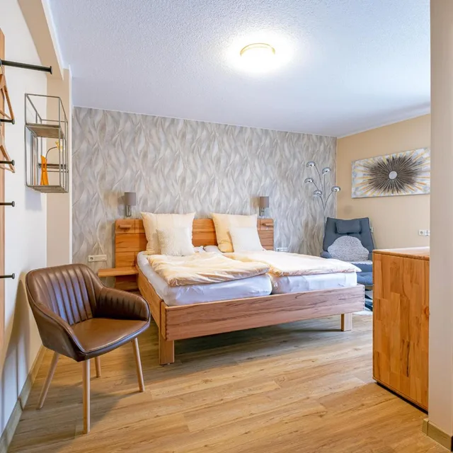 Room, Double Bed, Private Bathroom, Hotel Restaurant Alt Wehlheiden 4/7