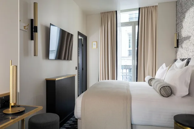 Superior, Queen Bed, Balcony, Hotel Filigrane 3/5