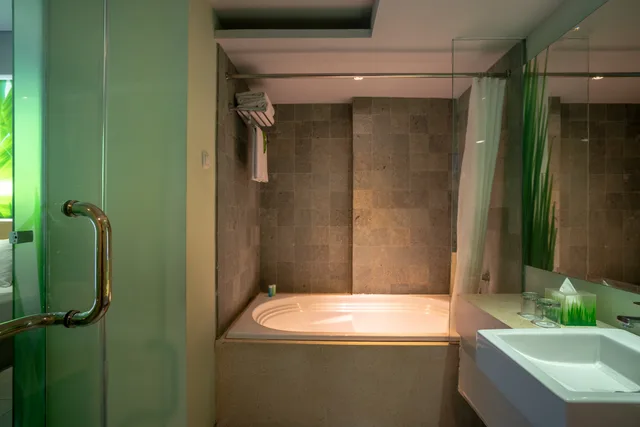 جناح بسرير كينج، Eden Hotel Kuta Bali 3/4