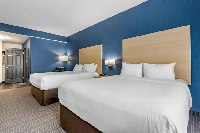 غرفة سوبيريور بسريرين كوين في الطابق الأرضي، Quality Inn & Suites Oakville 6/10