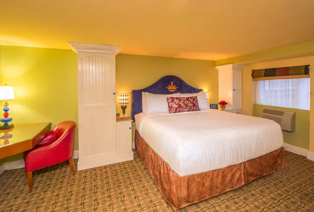 غرفة بسريرين مزدوجين، King George Hotel - A Greystone Hotel 2/3