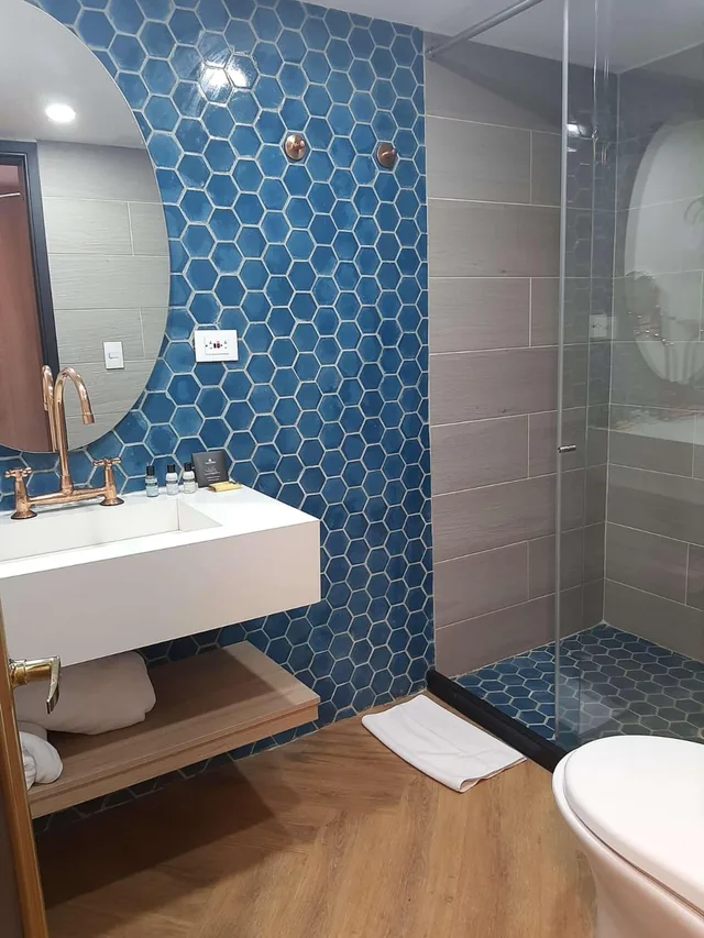 جناح بسرير كينج بشرفة، Hotel Faranda Collection Cali 1/1