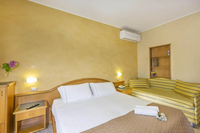 Room, Triple, Side Sea View، Hotel Maja 4/8