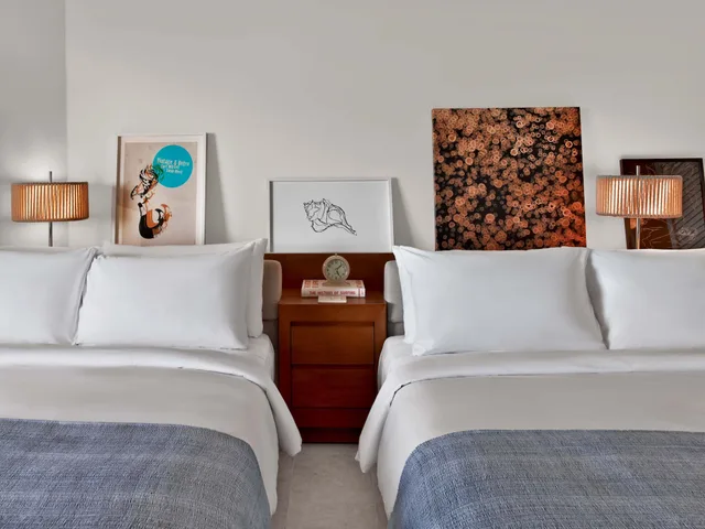 غرفة بسريرين كوين بإطلالة جزئية على البحر، Andaz Maui at Wailea Resort A concept by Hyatt 5/9