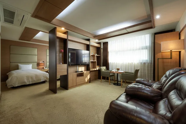 جناح ملكي بسرير كينج وسرير فردي، Gg Hotel 7/10