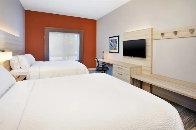 غرفة قياسية بسريرين كوين، Holiday Inn Express Hotel Suites Athens 3/4