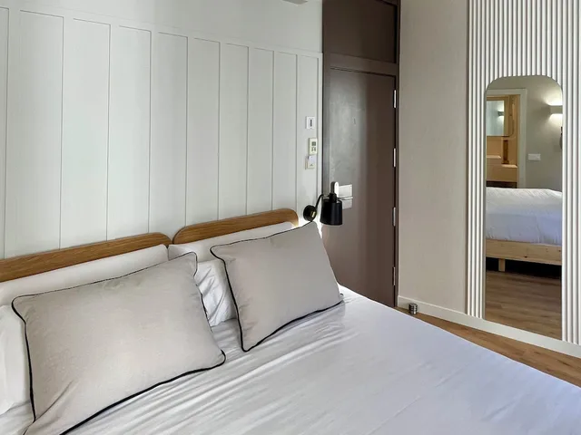 Renovated, Comfort, Double Bed، Cosy Rooms Embajador 1/3