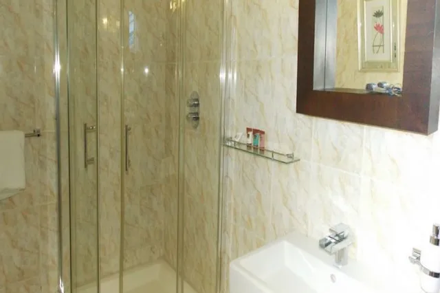 Royal, Suite, King Bed, Jonaith Hotels & Suites 2/2
