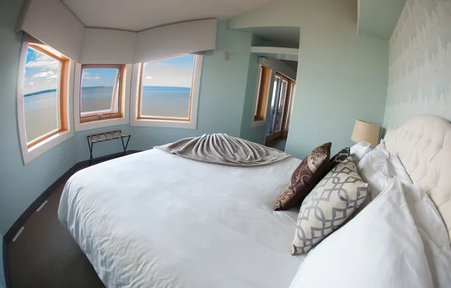 جناح بسرير كينج بإطلالة على البحيرة، Blue Wave Inn 2/8