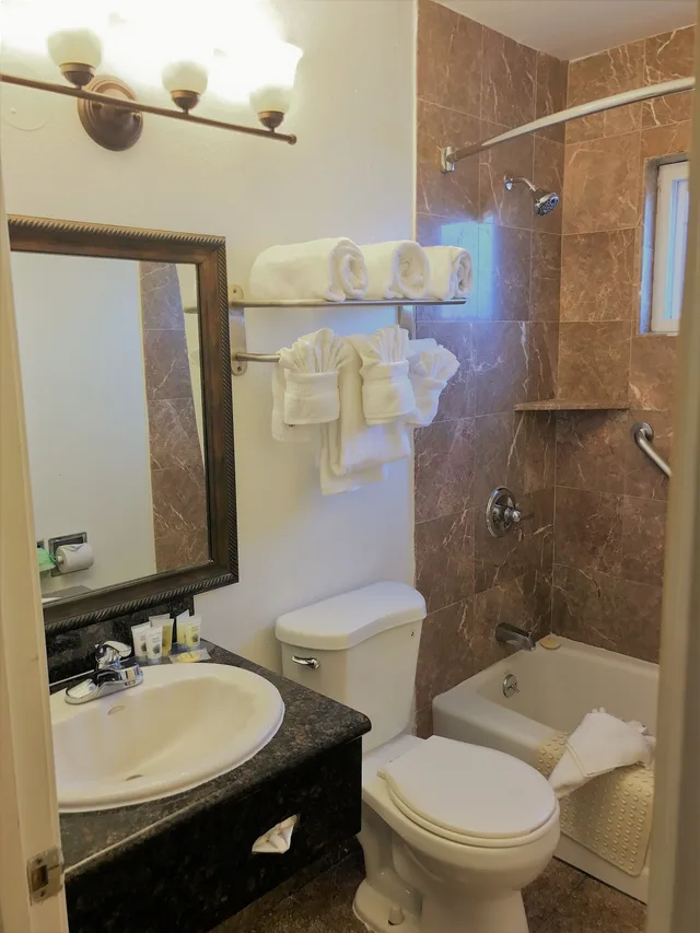 king room, Stargazer Inn And Suites 9/15